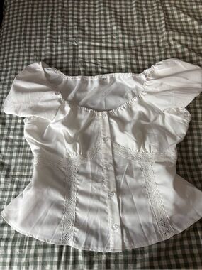 Amazon White Puff-Sleeve Lace-Trim Button Front Blouse